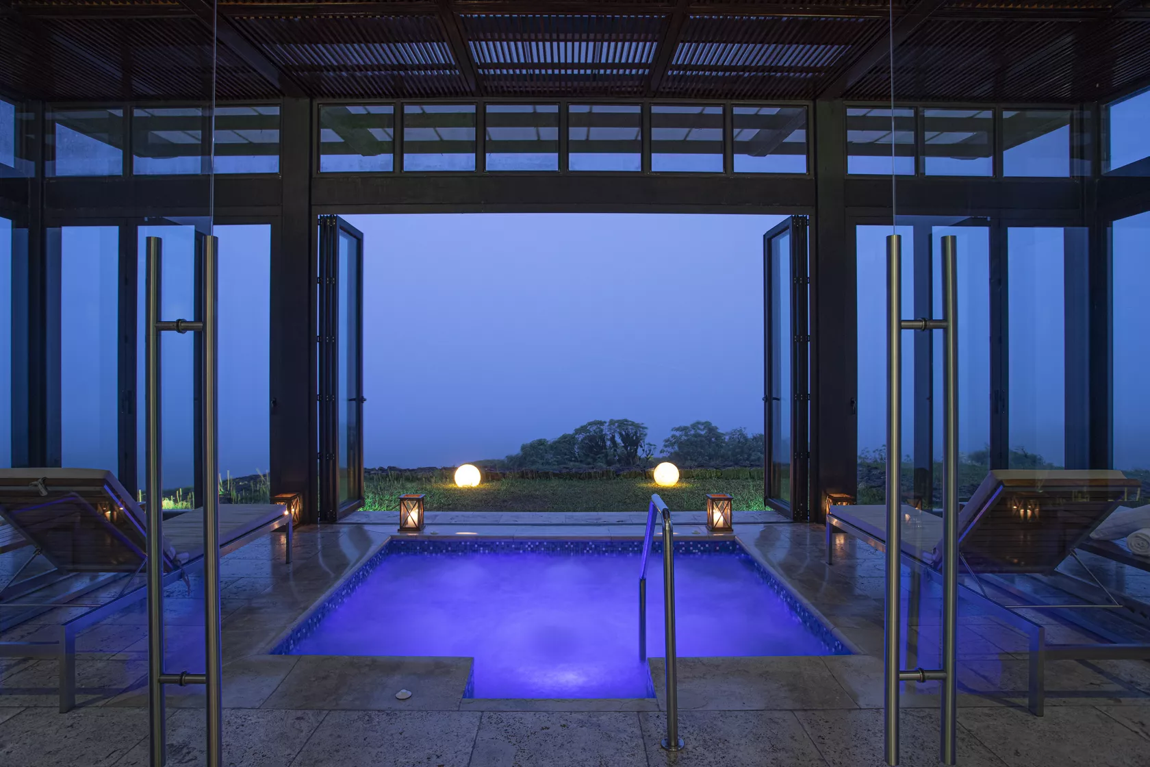 Hot tub