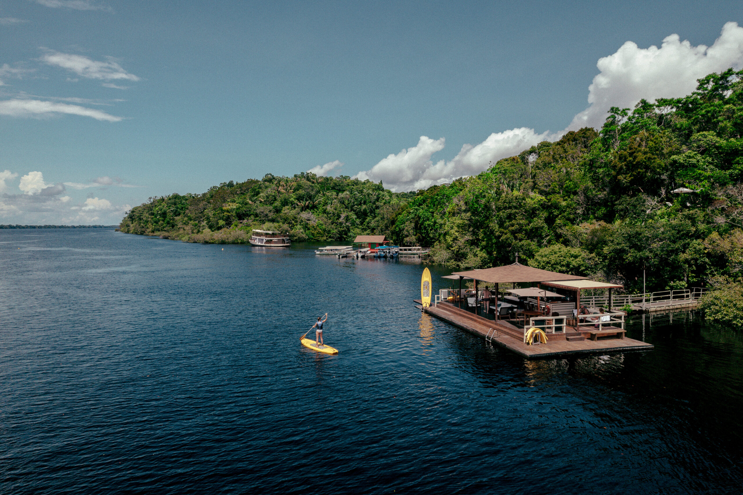 Floating bar