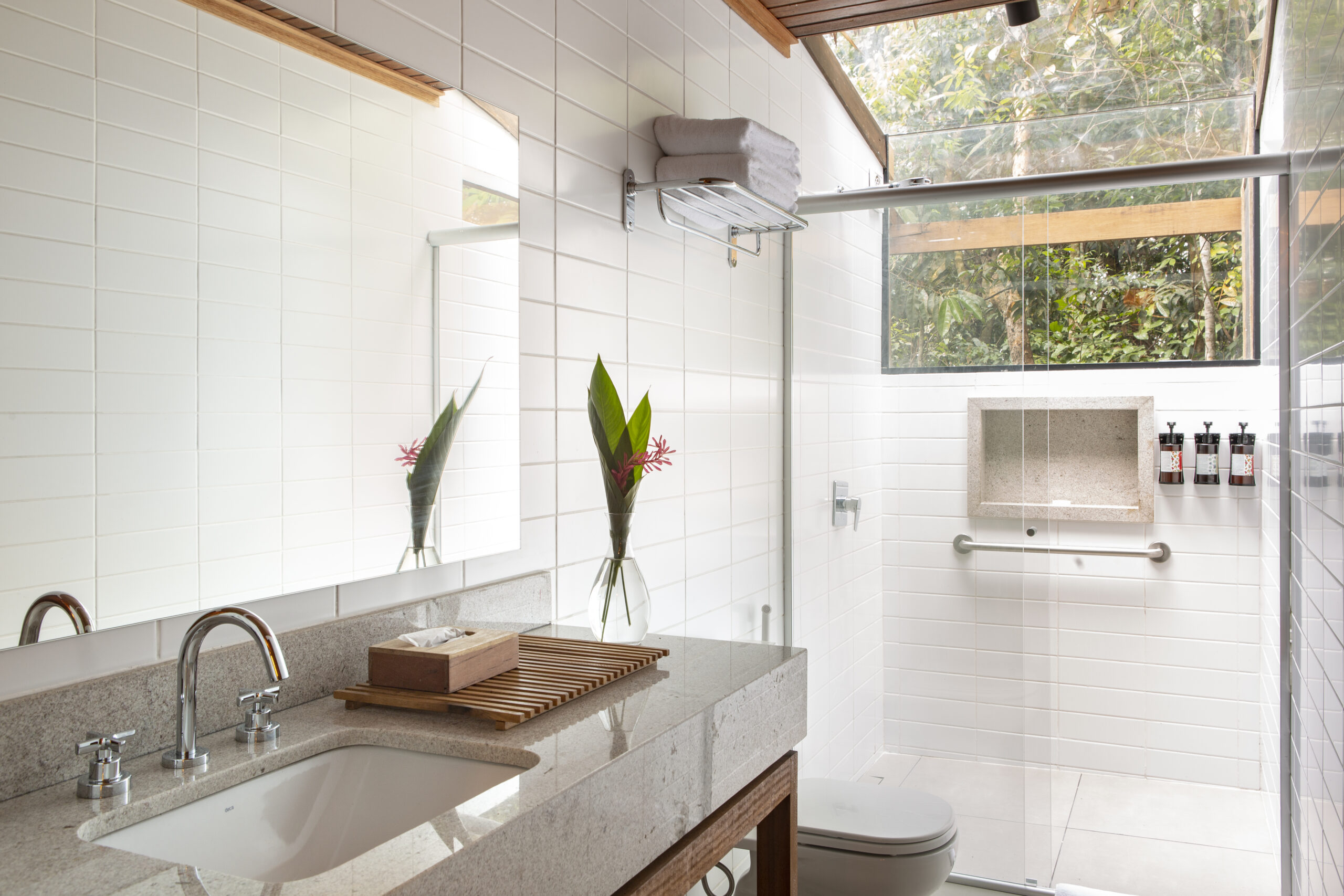Cottage - bathroom