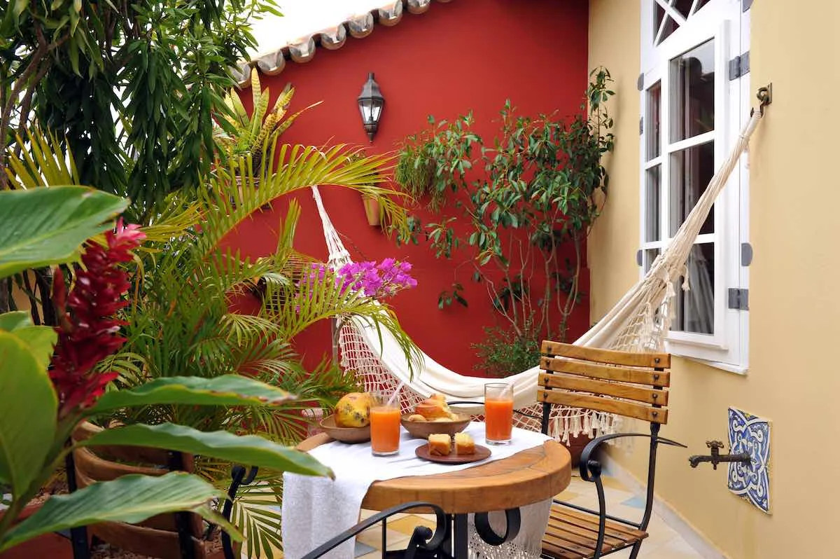 Outdoor Cafe