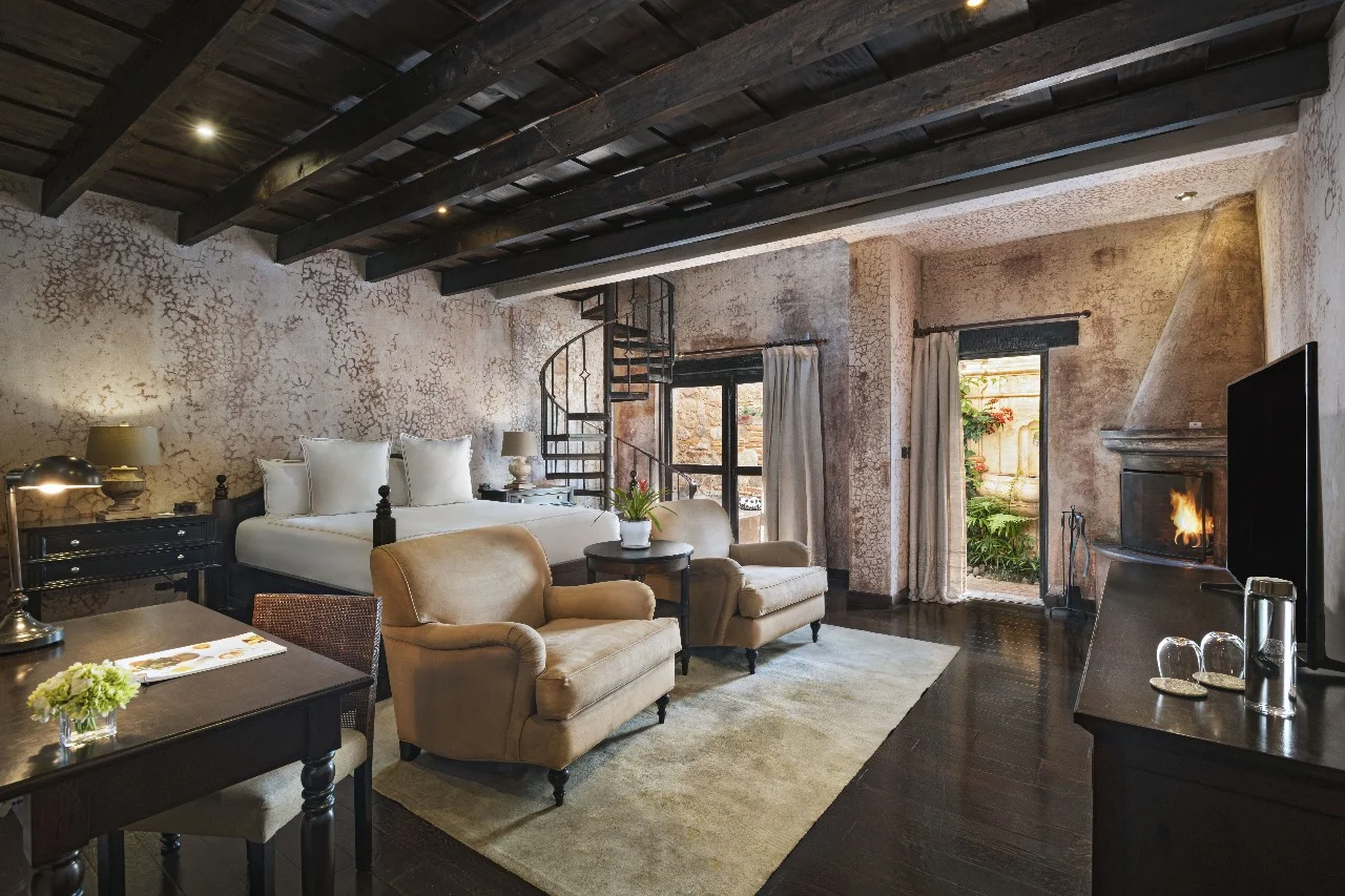 Master Suite King