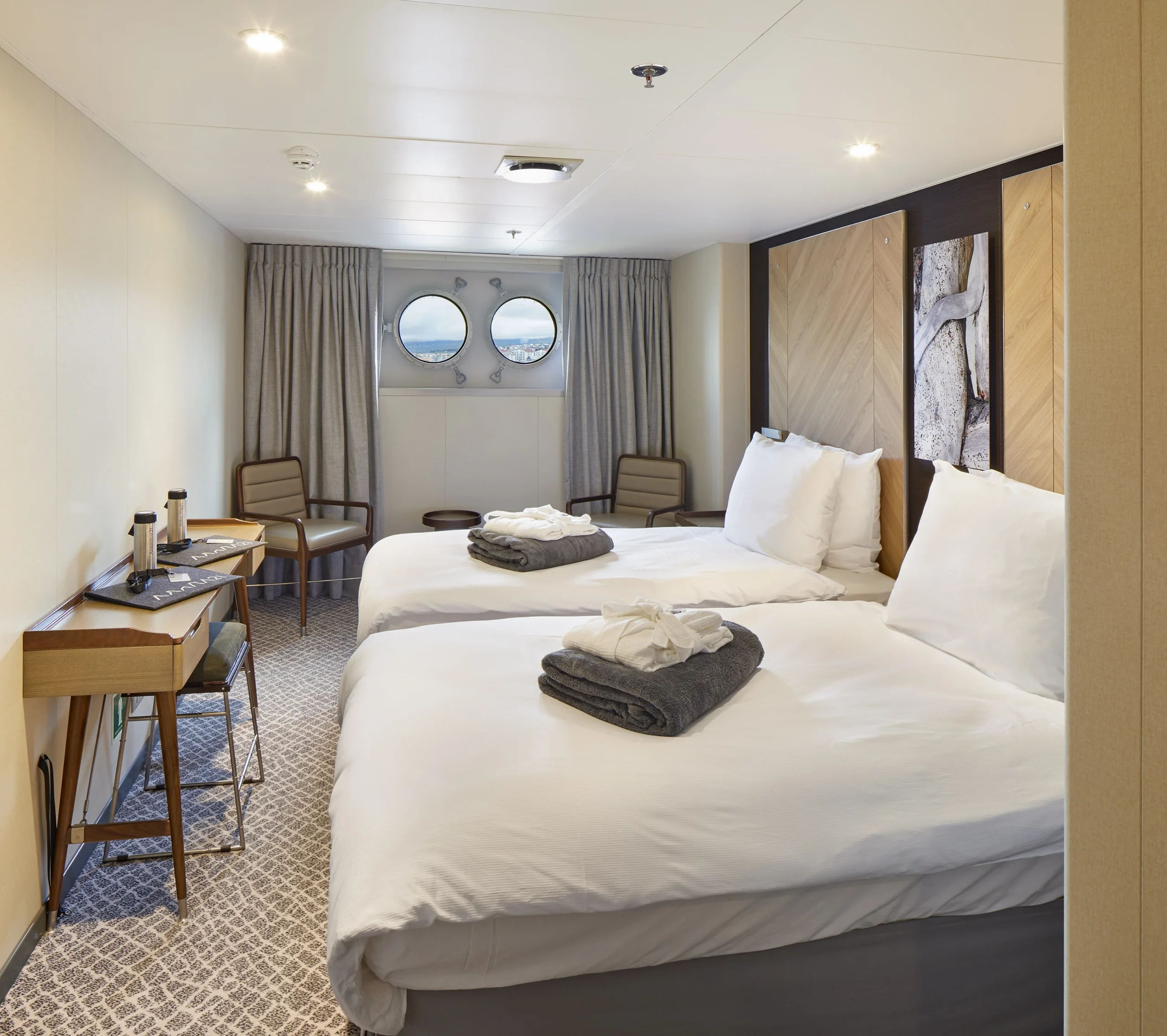 Porthole cabin