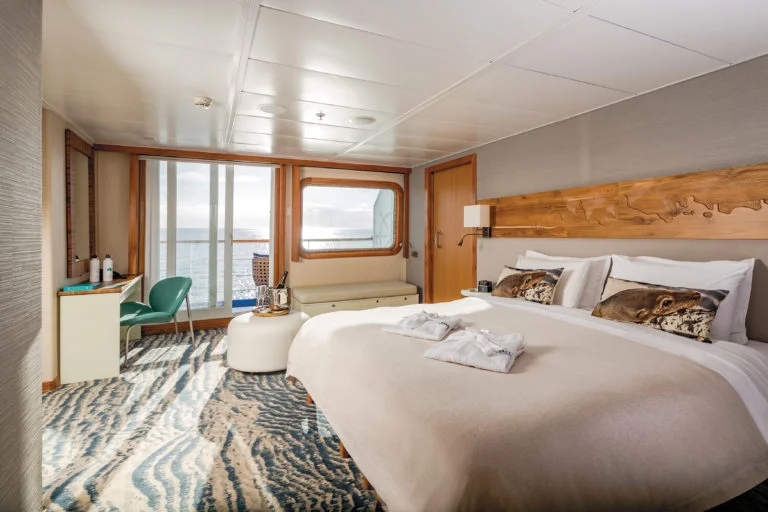 M/V Galapagos Legend