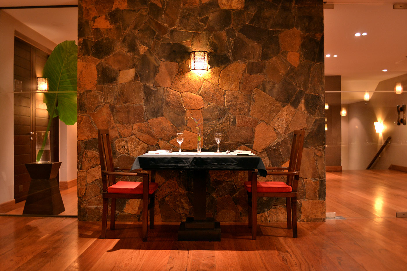 Loi Suites Naipi Restaurant
