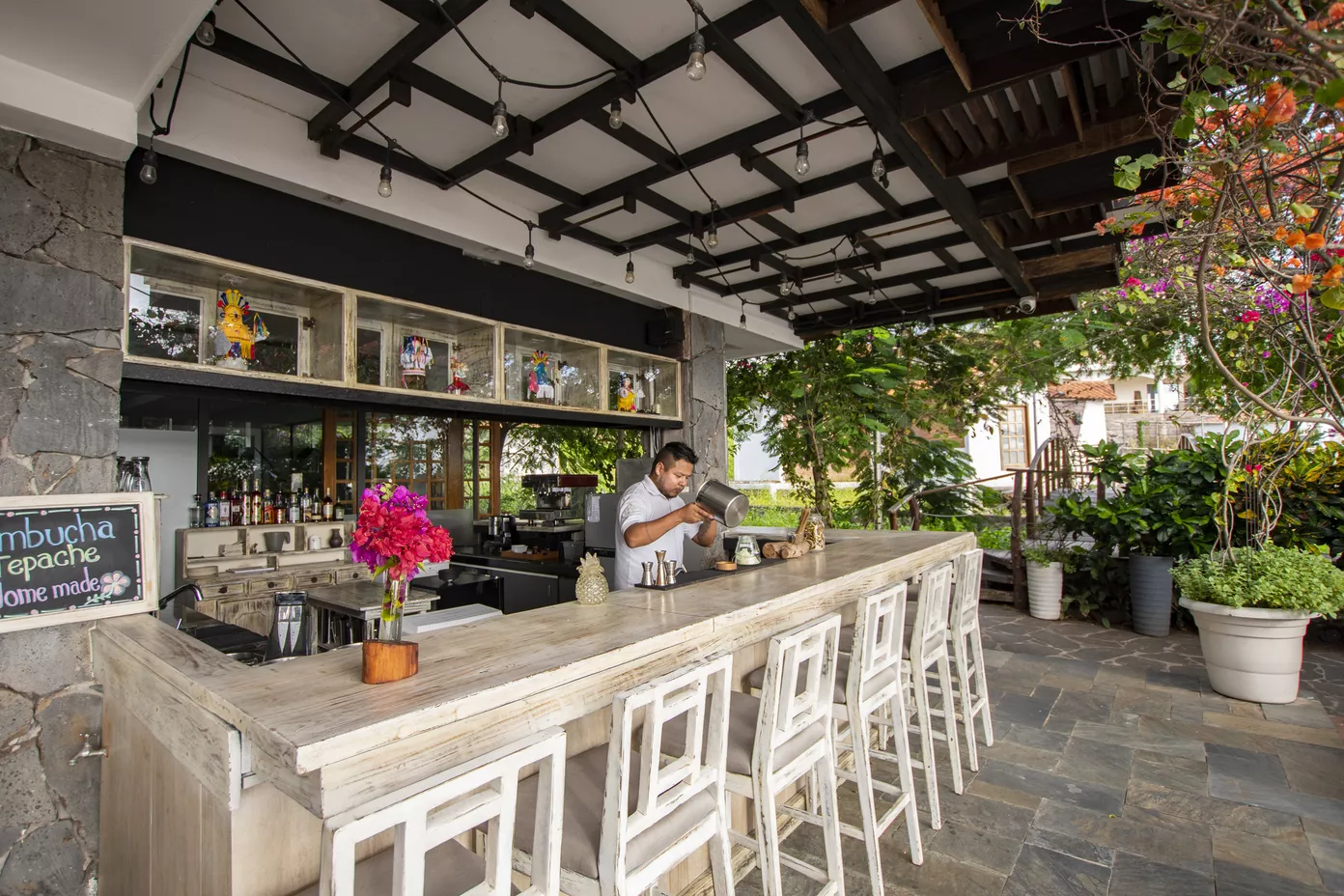 Bar