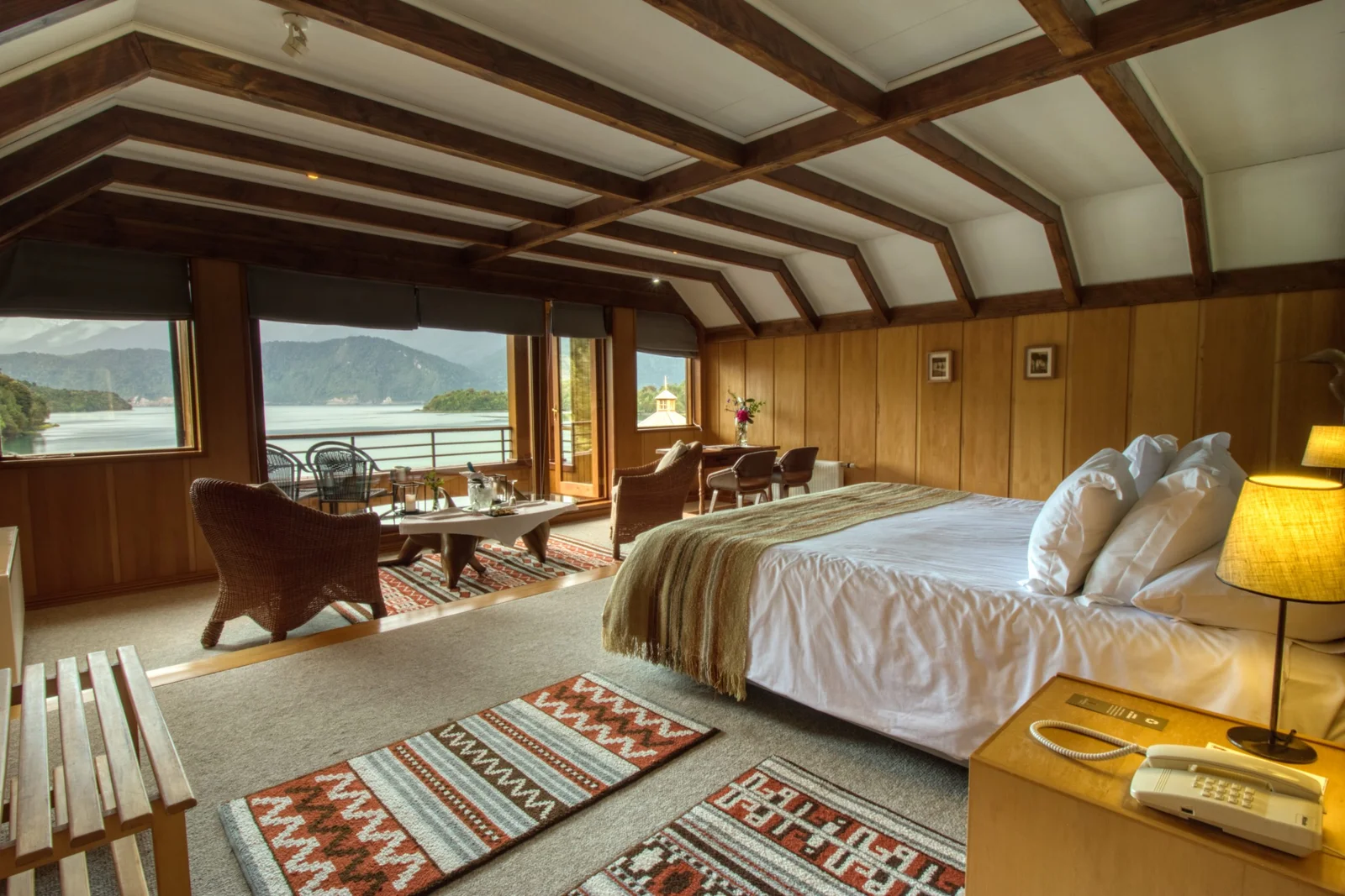 Captain Room