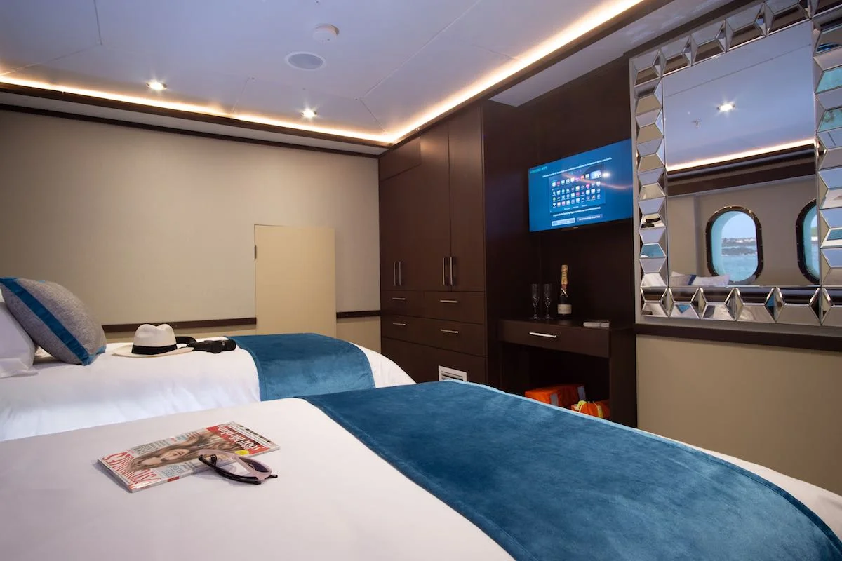 Lower deck cabin