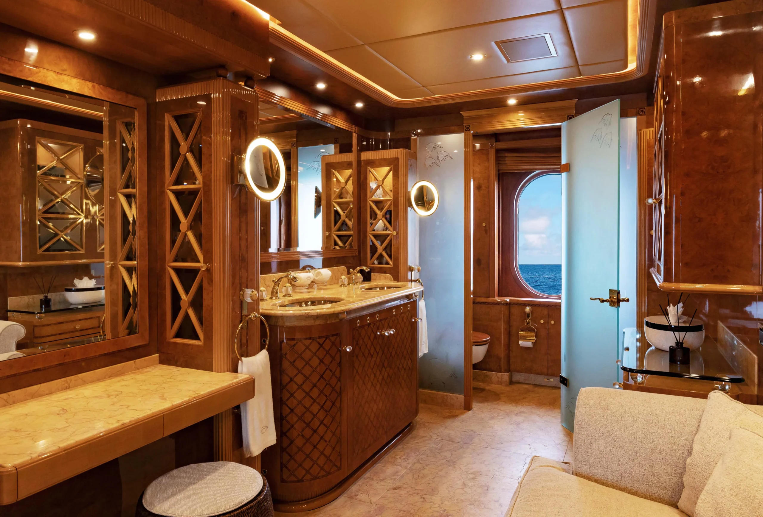 Aqua Mare_Cabin202_03