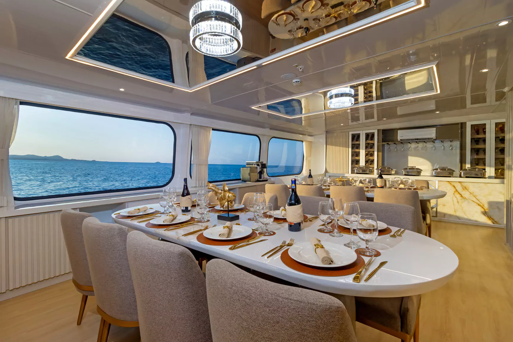 Galaxy Sirius - dining room