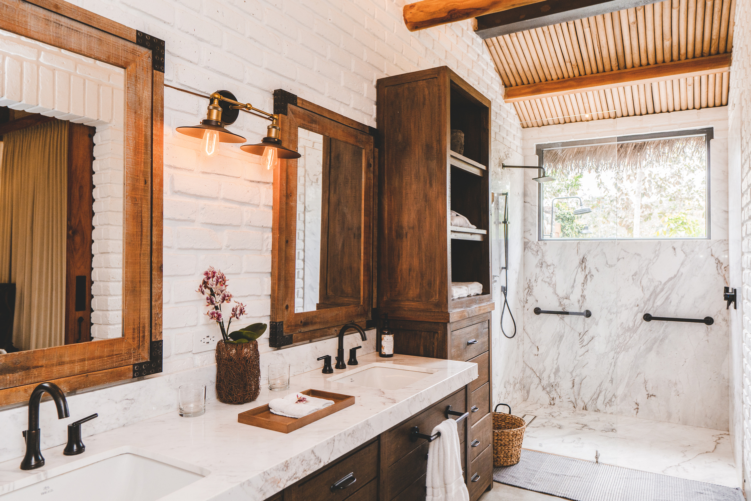 Hacienda La Danesa Restored Stables Bathroom