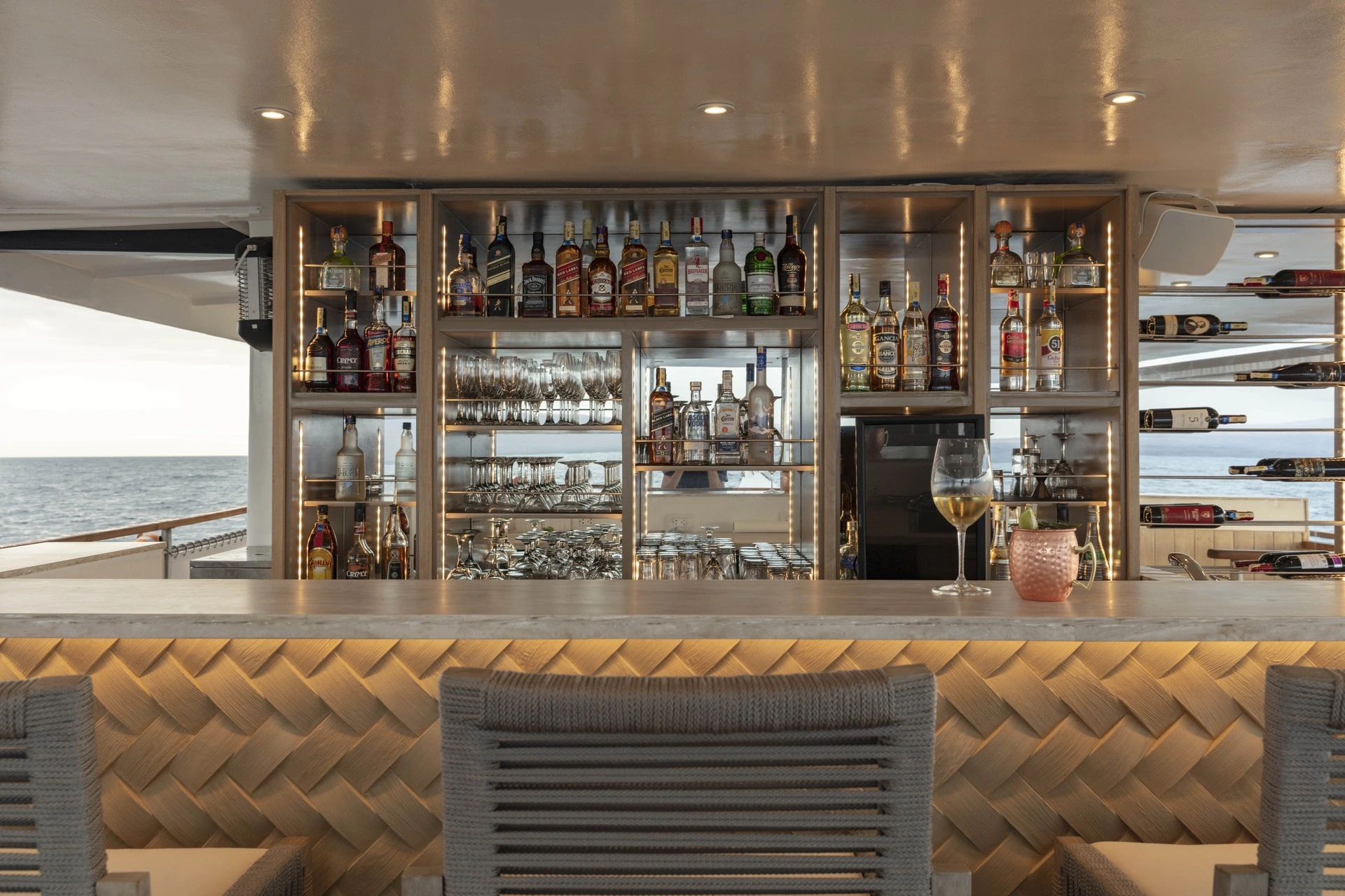 Grace Yacht Al fresco bar