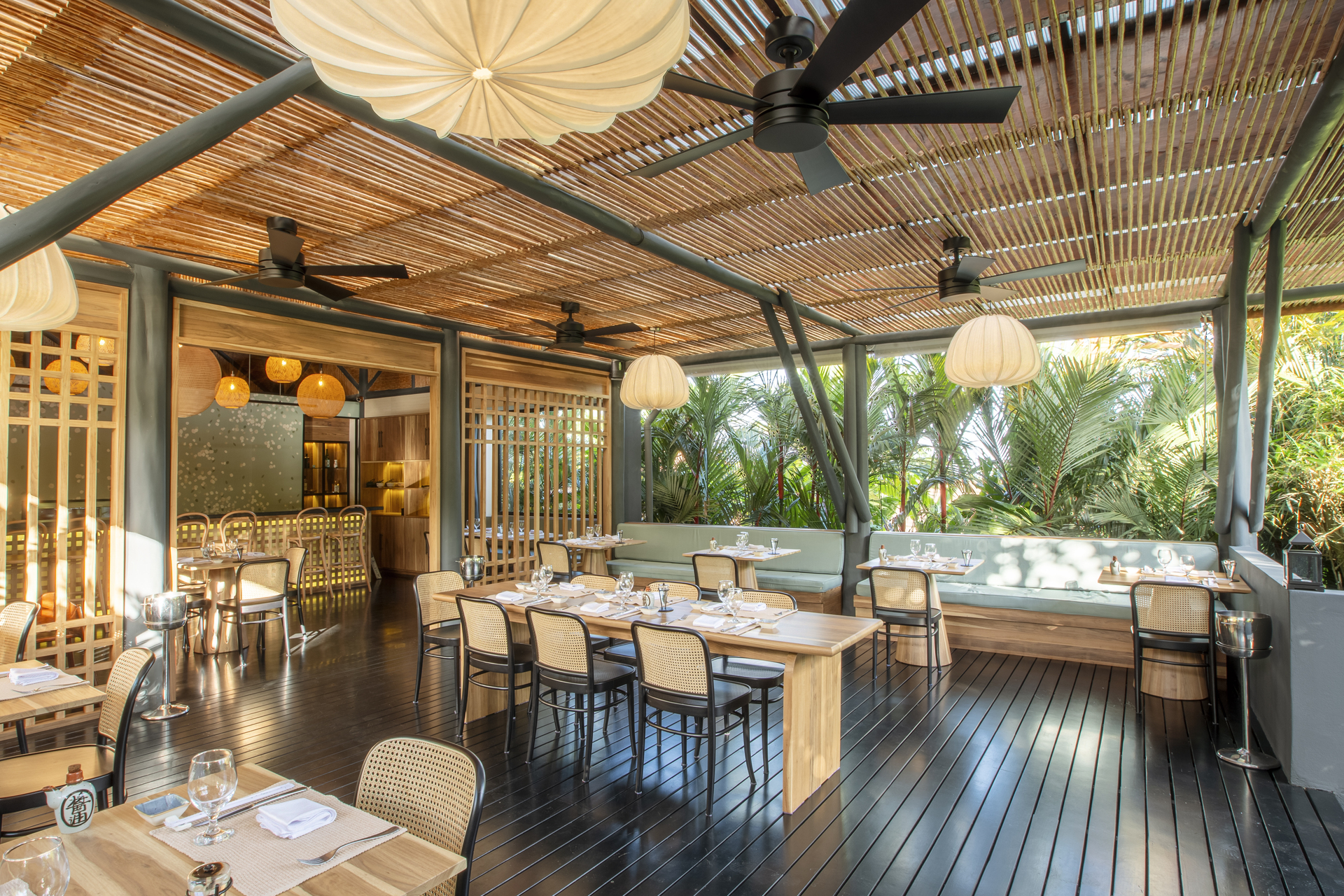 Nayara Gardens - Asia Luna Restaurant