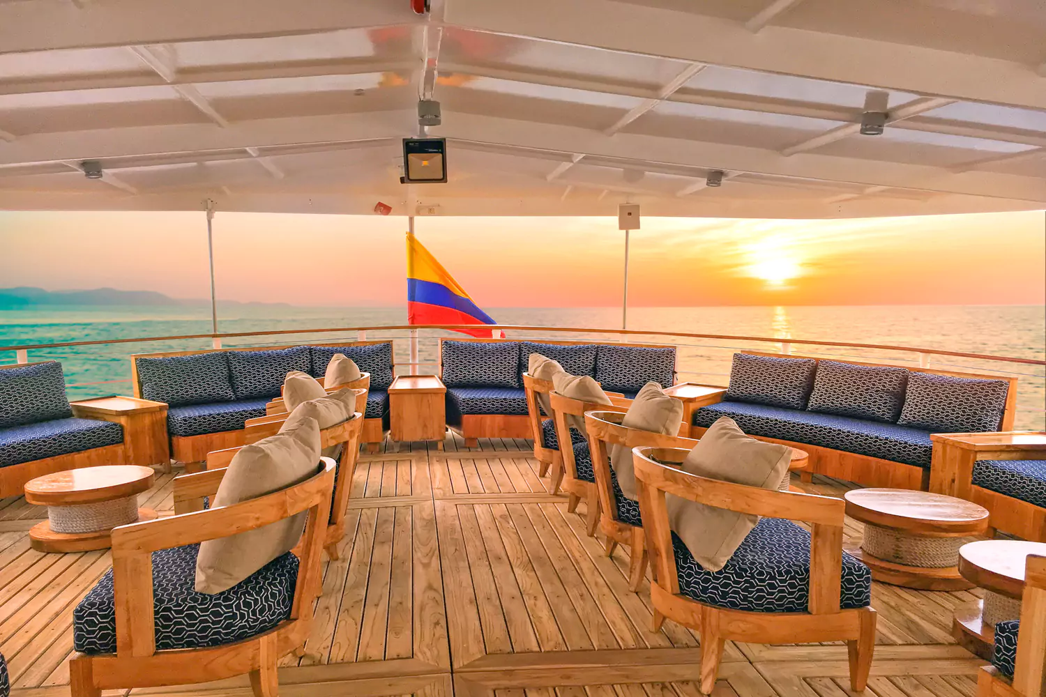 Evolution Motor Yacht