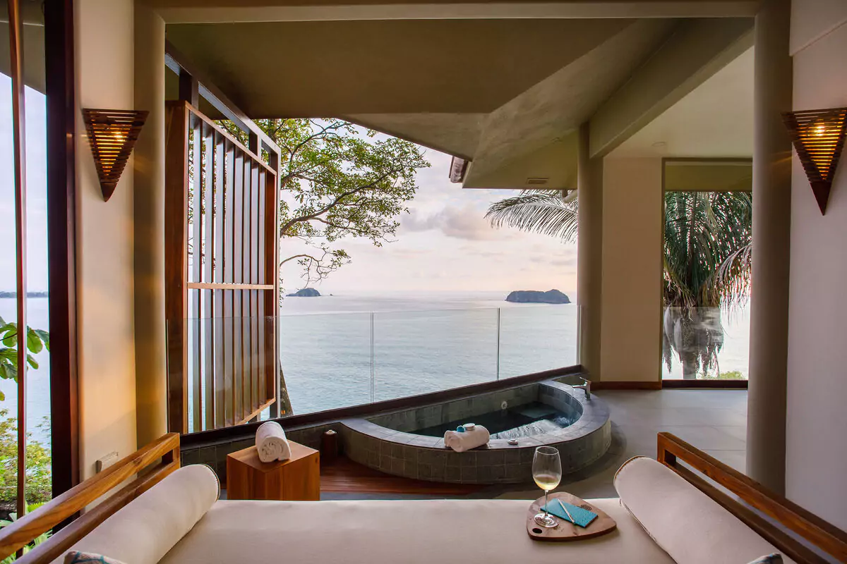 Ocean View Premium Suite Arenas del Mar