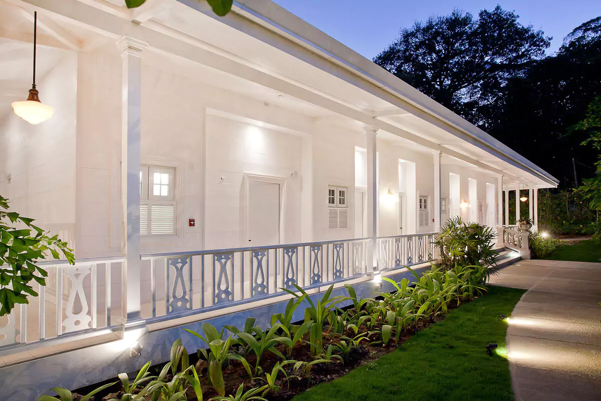 Pavlova Exterior - Hotel Aguas Claras