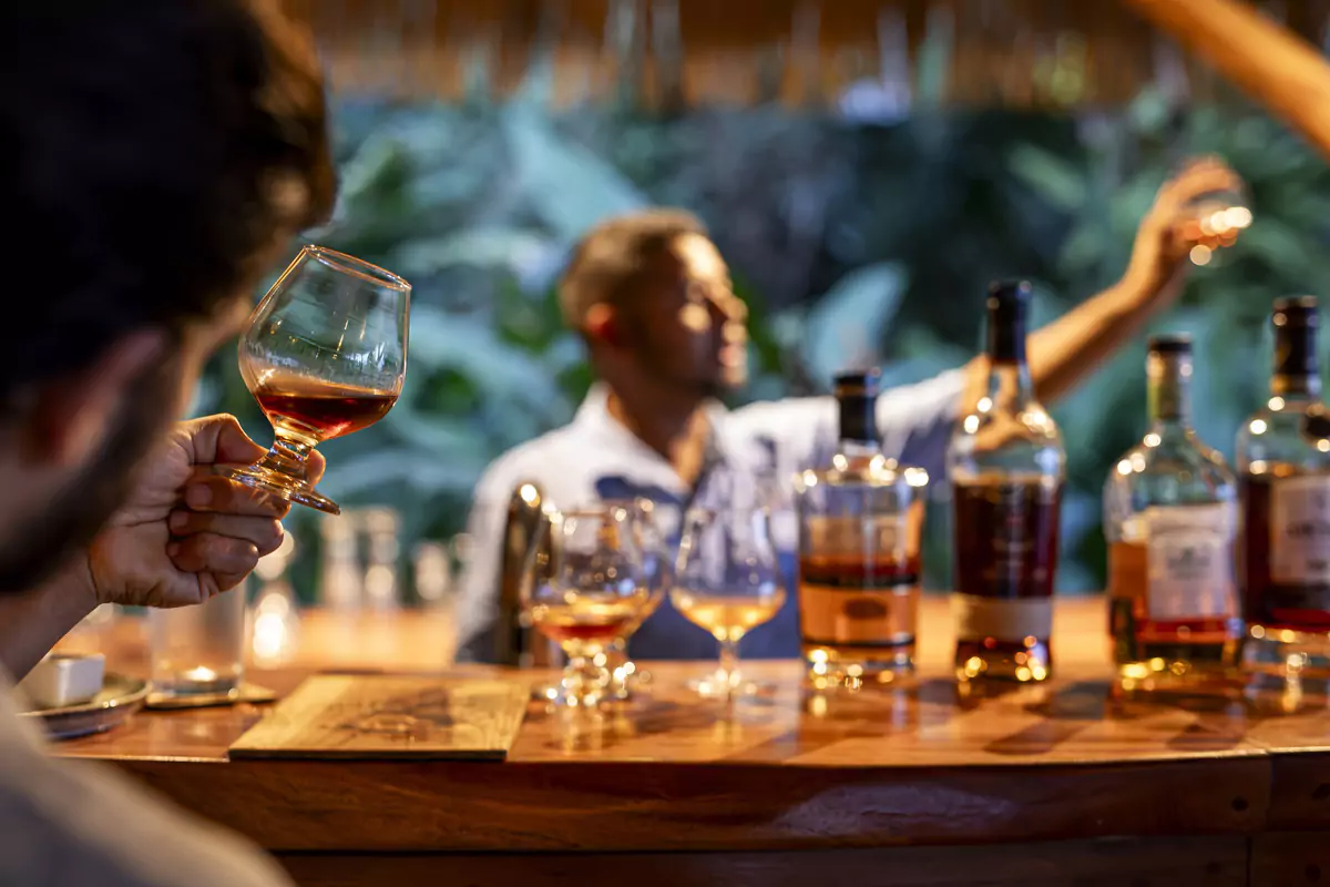 Isla Palenque Bar