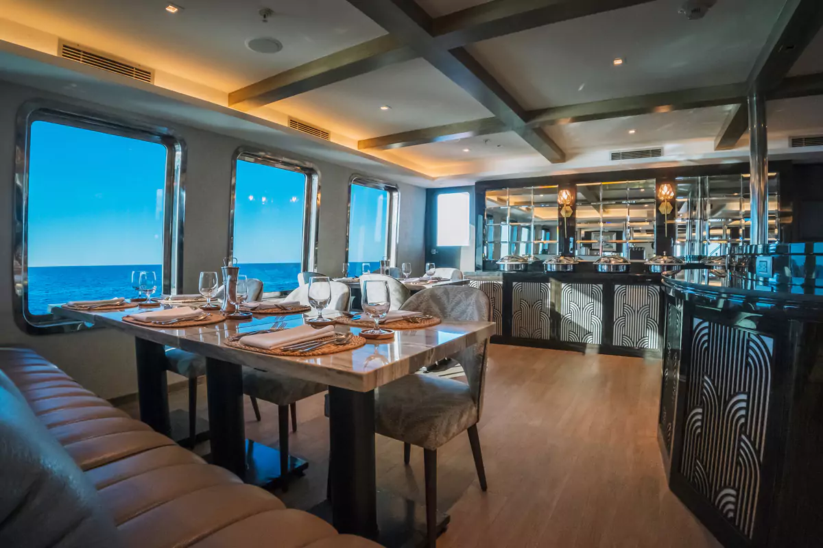Evolve Dining Area