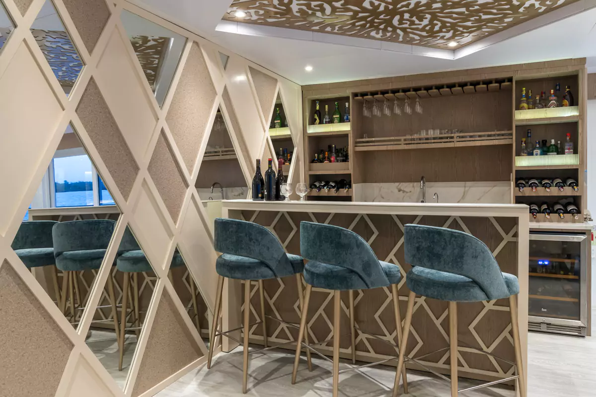 Elite Bar