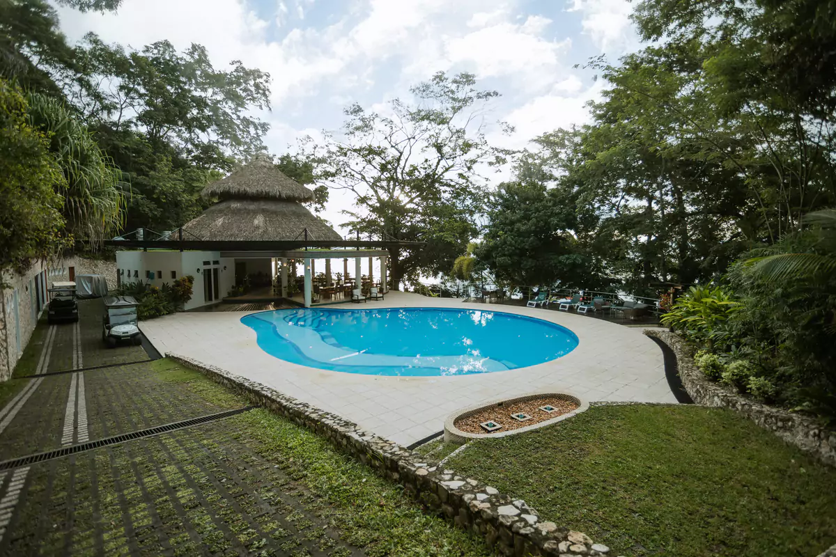 Bolontiku Pool
