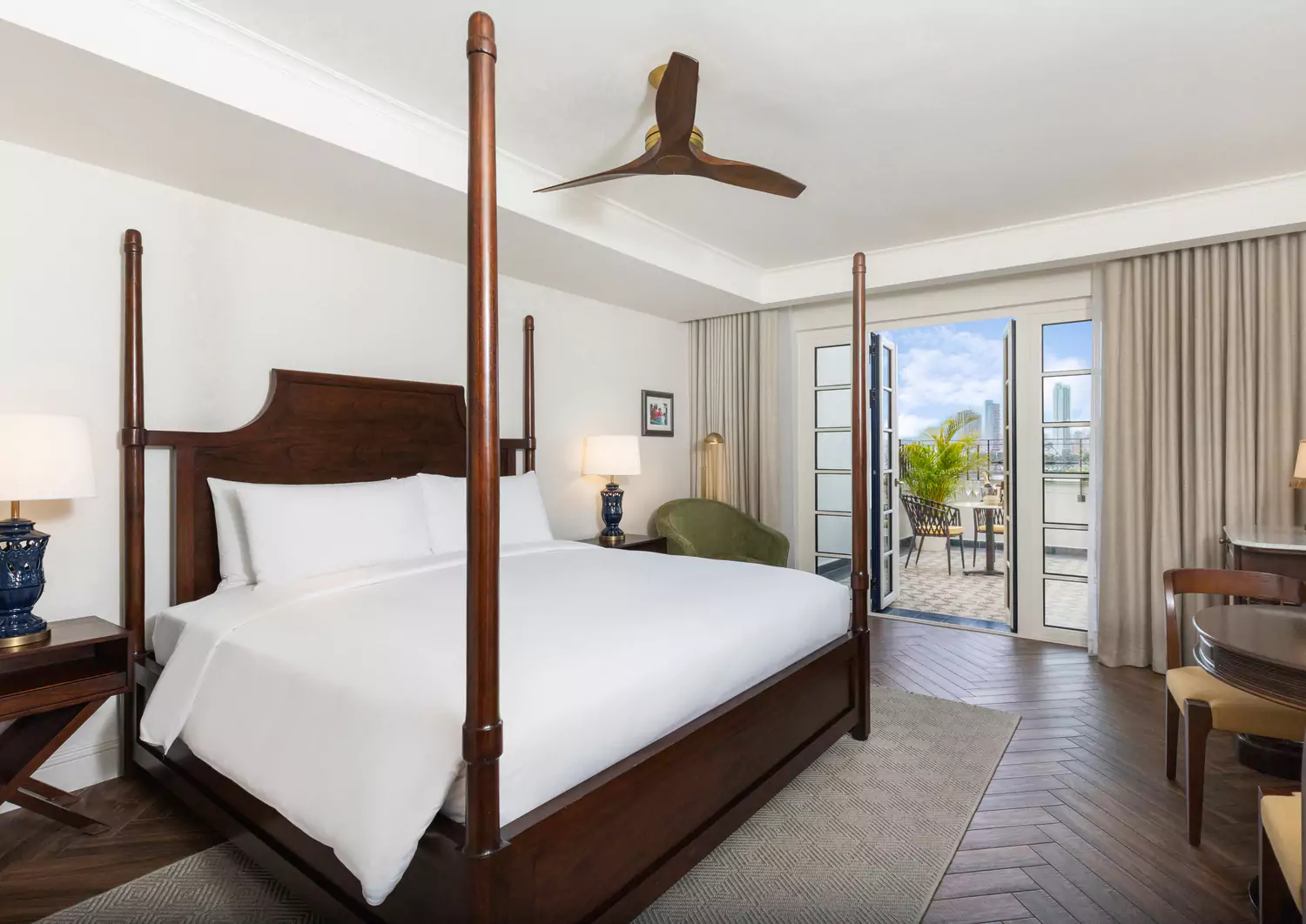 Luxury King Ocean Front Room - Sofitel Legend Casco Viejo