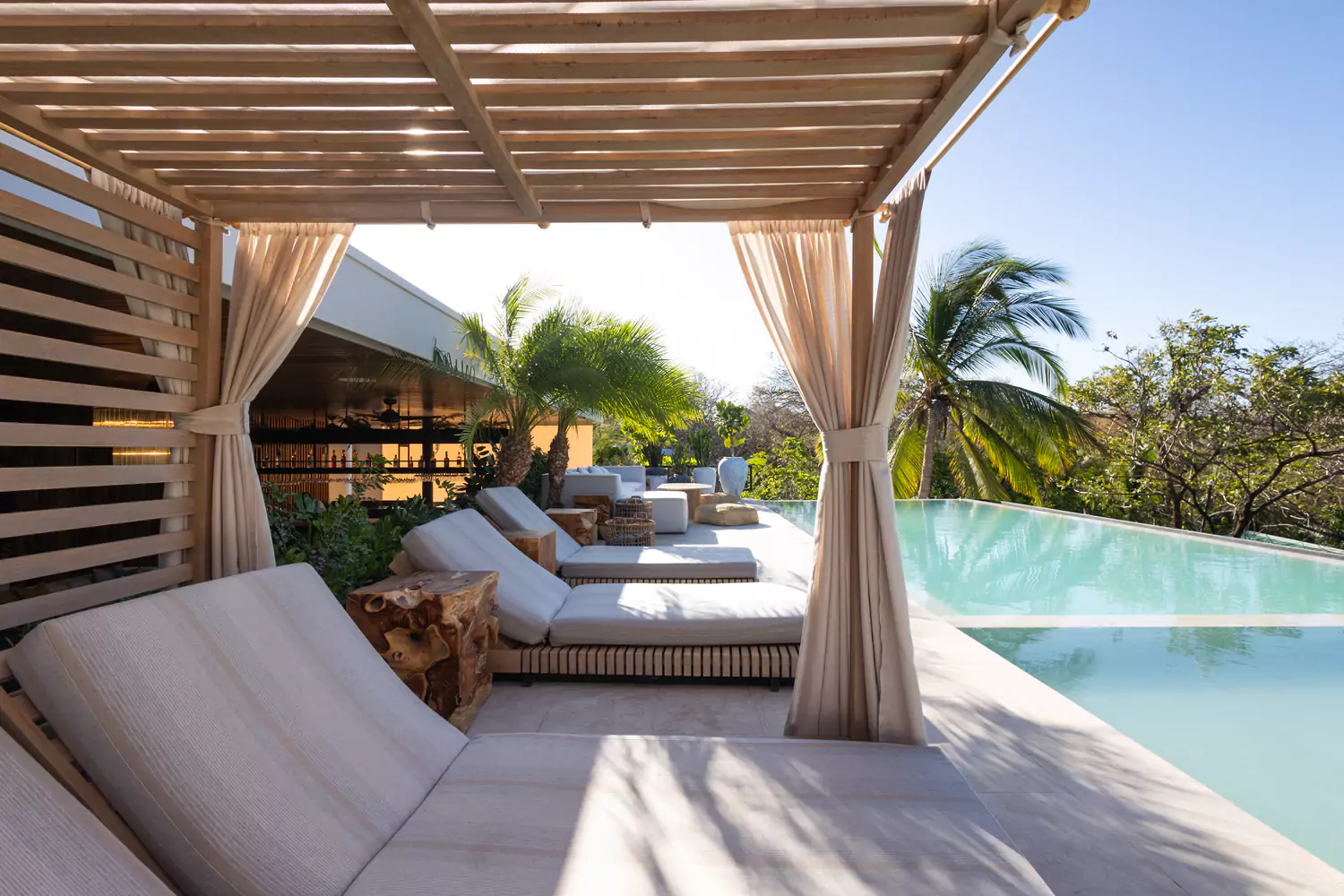 Silvestre Infinity Pool