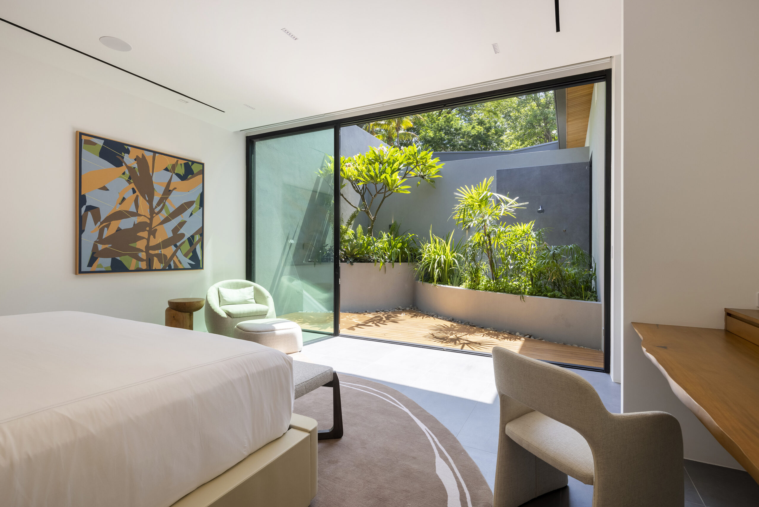 Garden View Queen Suite